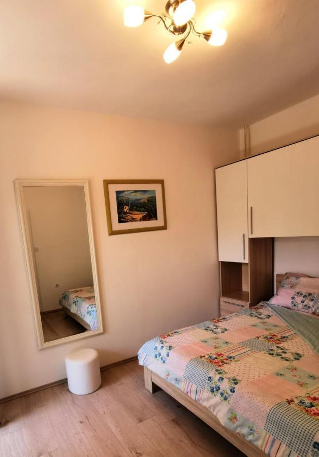 Apartman Lana Medulin Exterior foto
