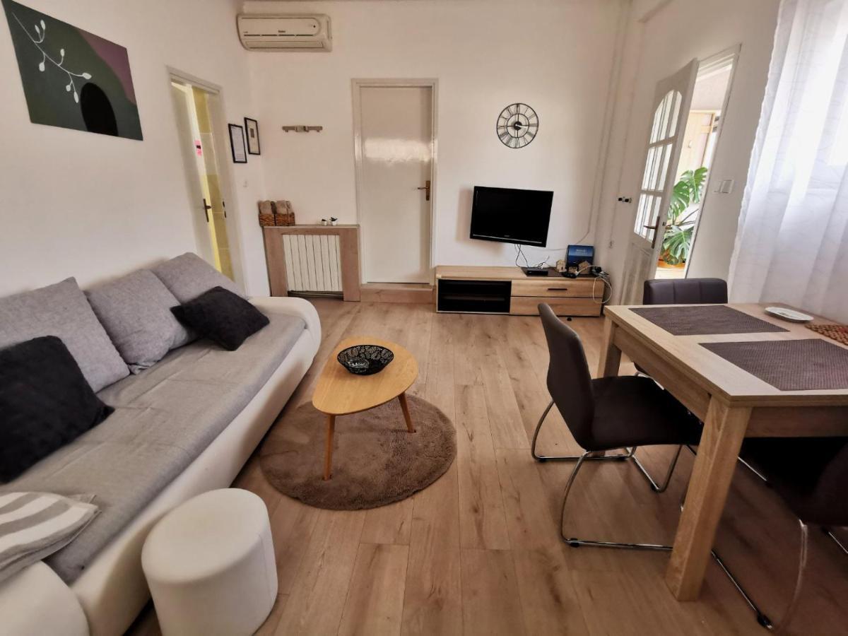 Apartman Lana Medulin Exterior foto