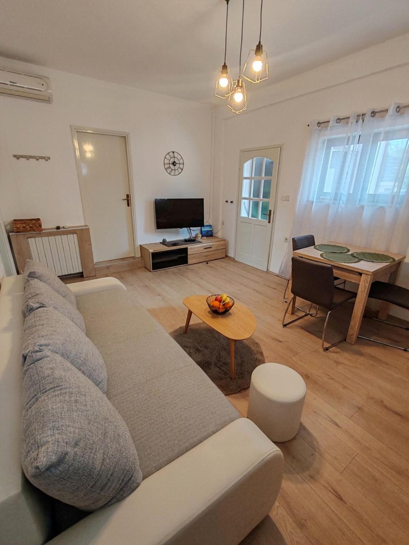 Apartman Lana Medulin Exterior foto